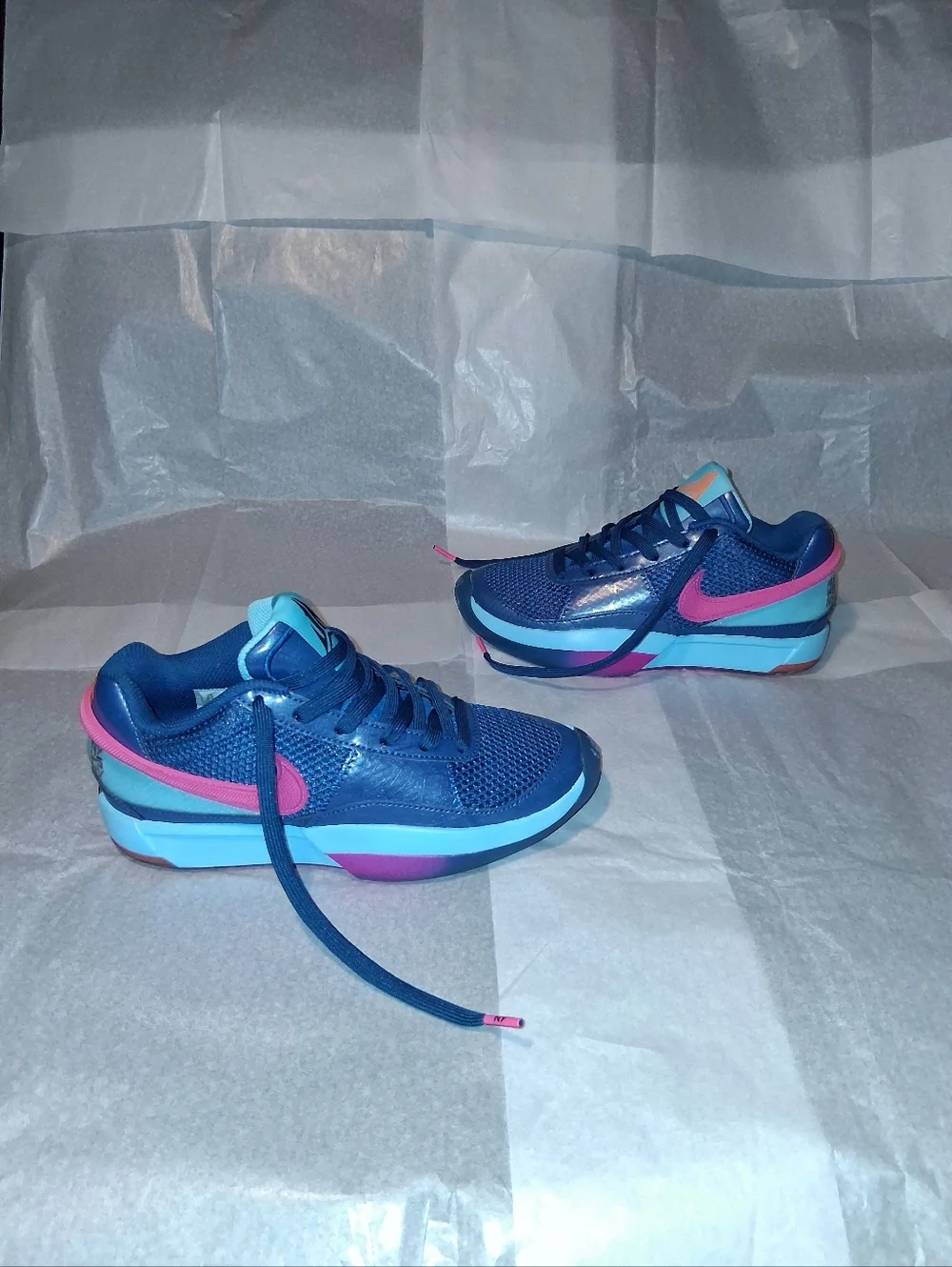 Nike Sneakers, Brand New, Women size 6 = 4.5Y - Picture 9 of 9
